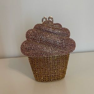 Bedazzled cupcake clutch